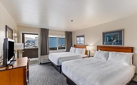 Breeze Inn Hotel & Motel